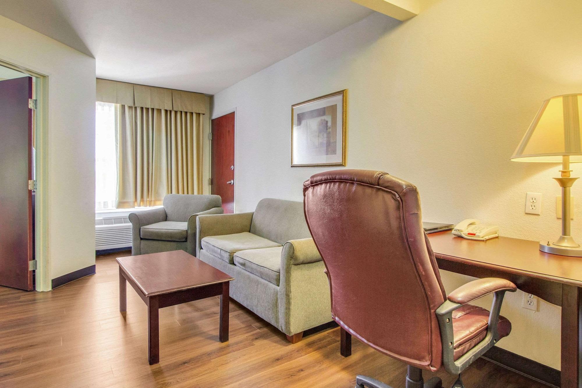 Mainstay Suites Texas Medical Center-Reliant Park Houston Exterior photo