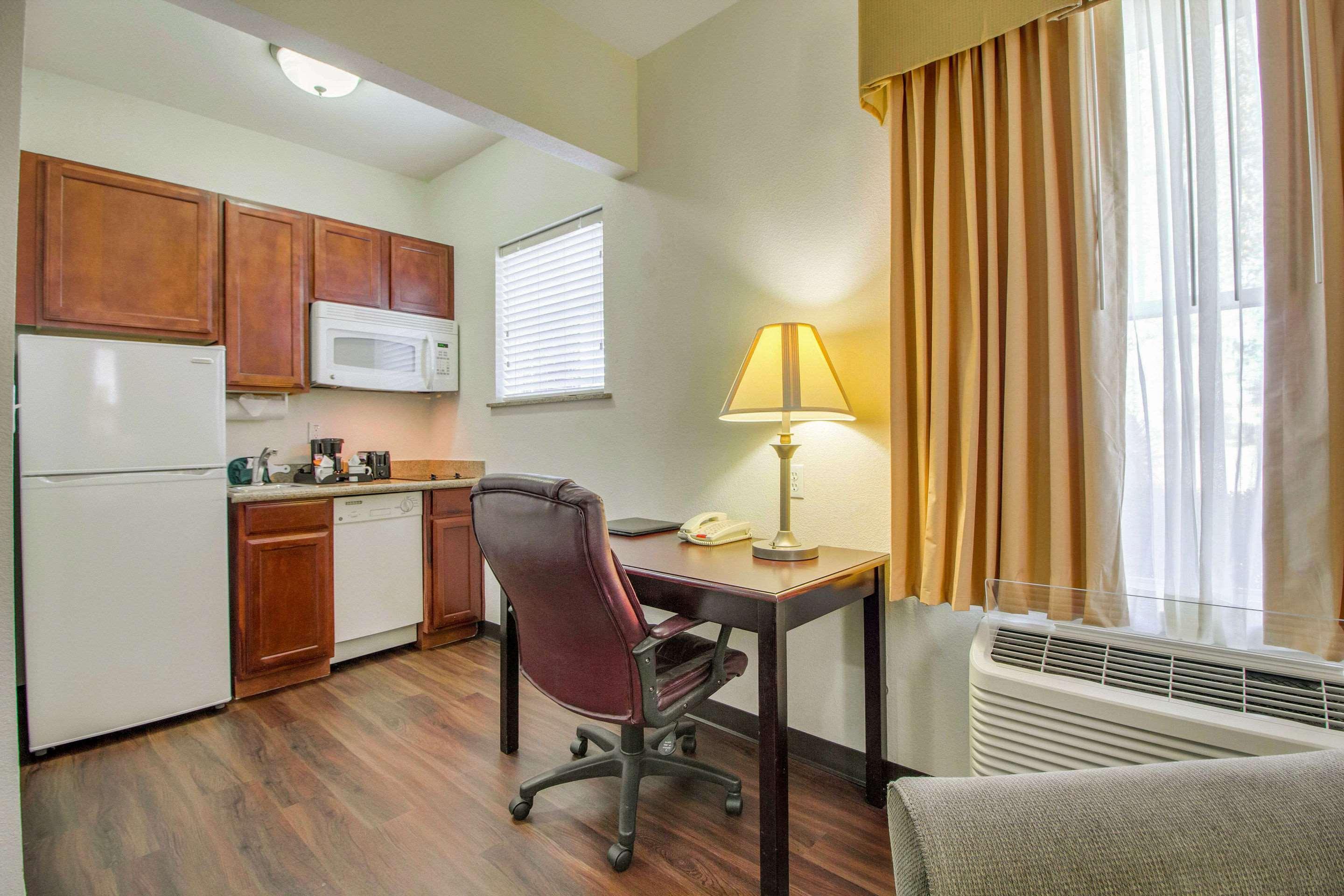 Mainstay Suites Texas Medical Center-Reliant Park Houston Exterior photo